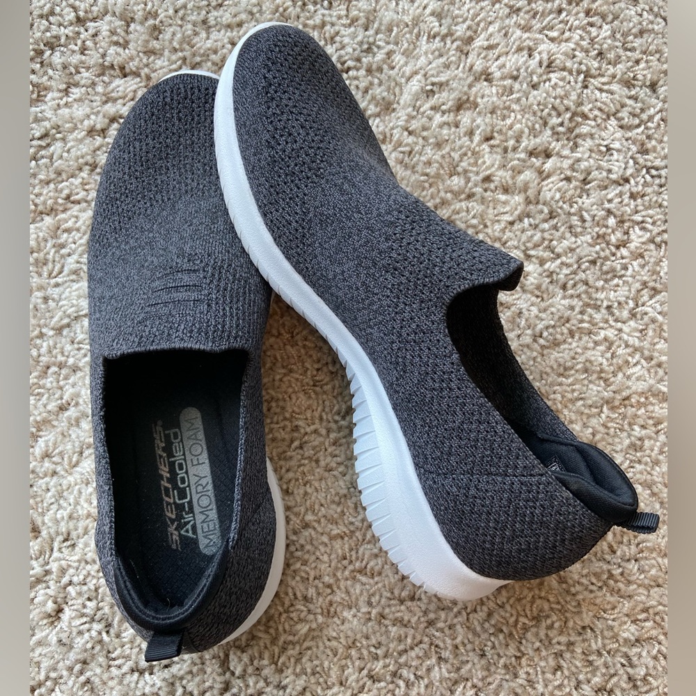 Skechers Air Cooled Memory Foam Slip On Shoes size 9 1/2